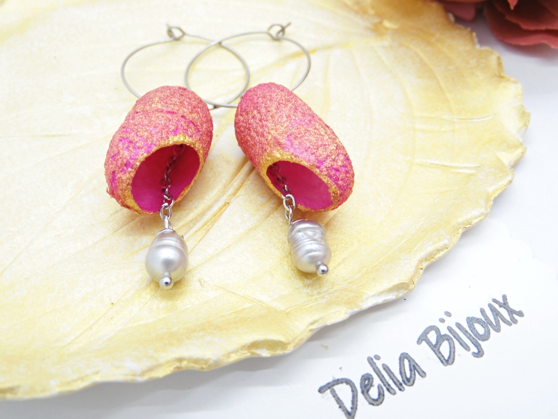 Cercei handmade din coconi de mătase cu perlă naturală (cod1308) -  - Artynos.ro Cercei handmade din coconi de mătase cu perlă naturală (cod1308) -  - Artynos.ro