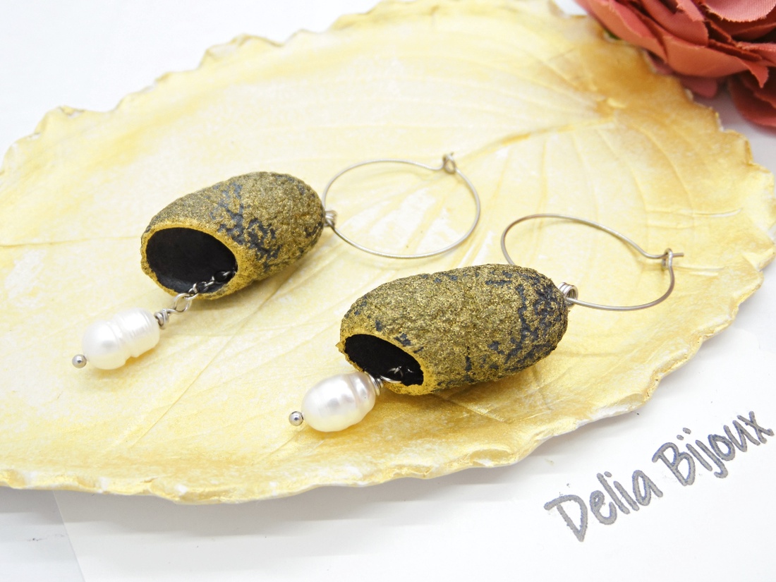 Cercei handmade din coconi de mătase cu perlă naturală (cod1310) -  - Artynos.ro