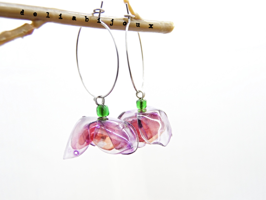 Cercei statement handmade unicat - PET-uri (plastic) reciclate - flori (cod1314) - bijuterii - cercei - Artynos.ro