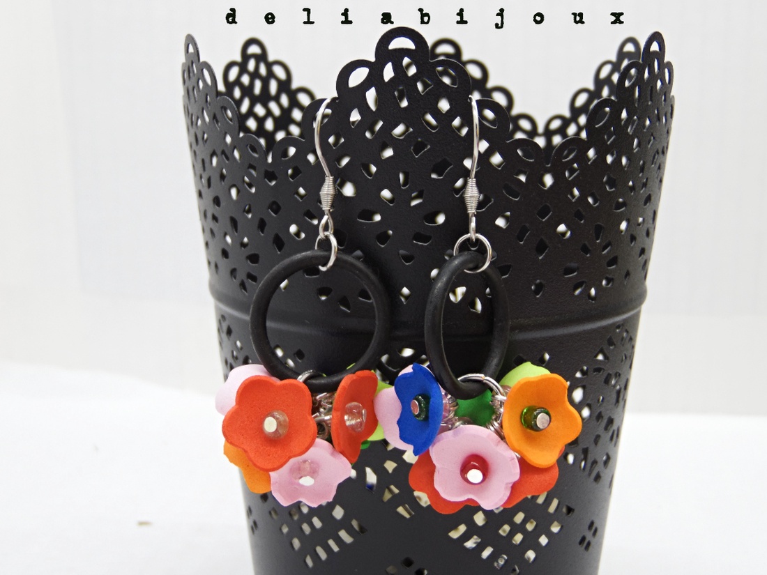 Cercei Handmade din Foamiran cu Flori și Mărgele (cod1158) - bijuterii - cercei lungi - Artynos.ro