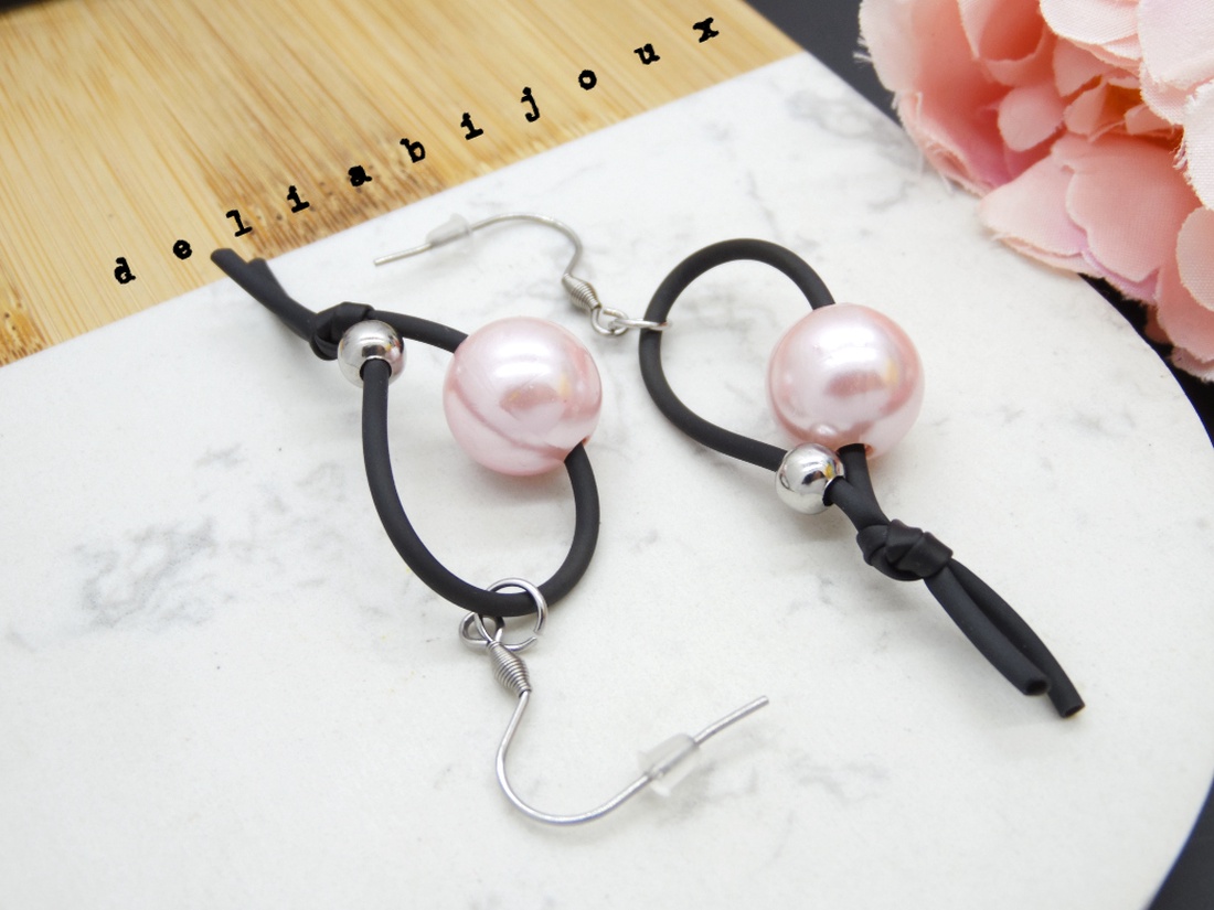 Cercei Handmade Tub Negru Siliconat - Perlă - Design Modern și Minimalist (cod 1142) - bijuterii - cercei - Artynos.ro