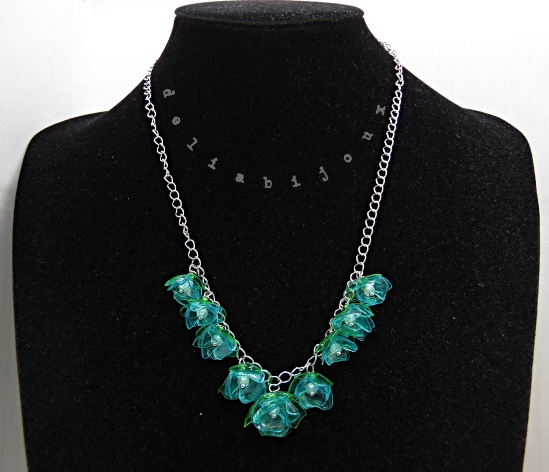 Colier statement unicat cu flori din sticle plastic reciclate (cod1328) -  - Artynos.ro