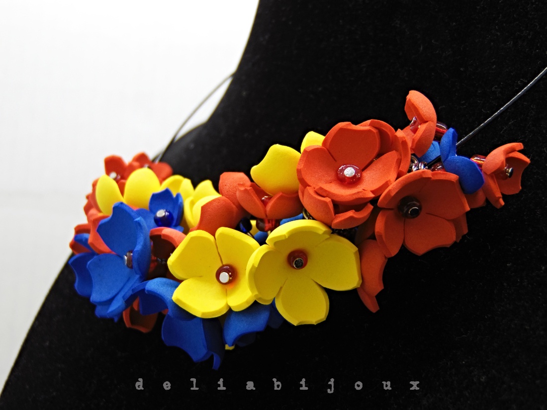 Colier handmade statement - Tricolorul Romaniei (cod1338) - bijuterii - coliere - coliere din mărgele - Artynos.ro