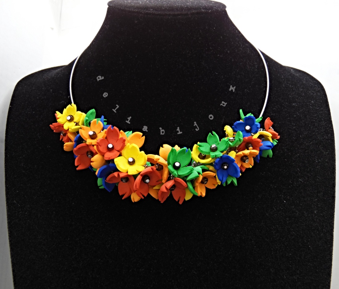 Colier handmade statement cu flori multicolore (cod1344) - bijuterii - coliere - coliere din mărgele - Artynos.ro