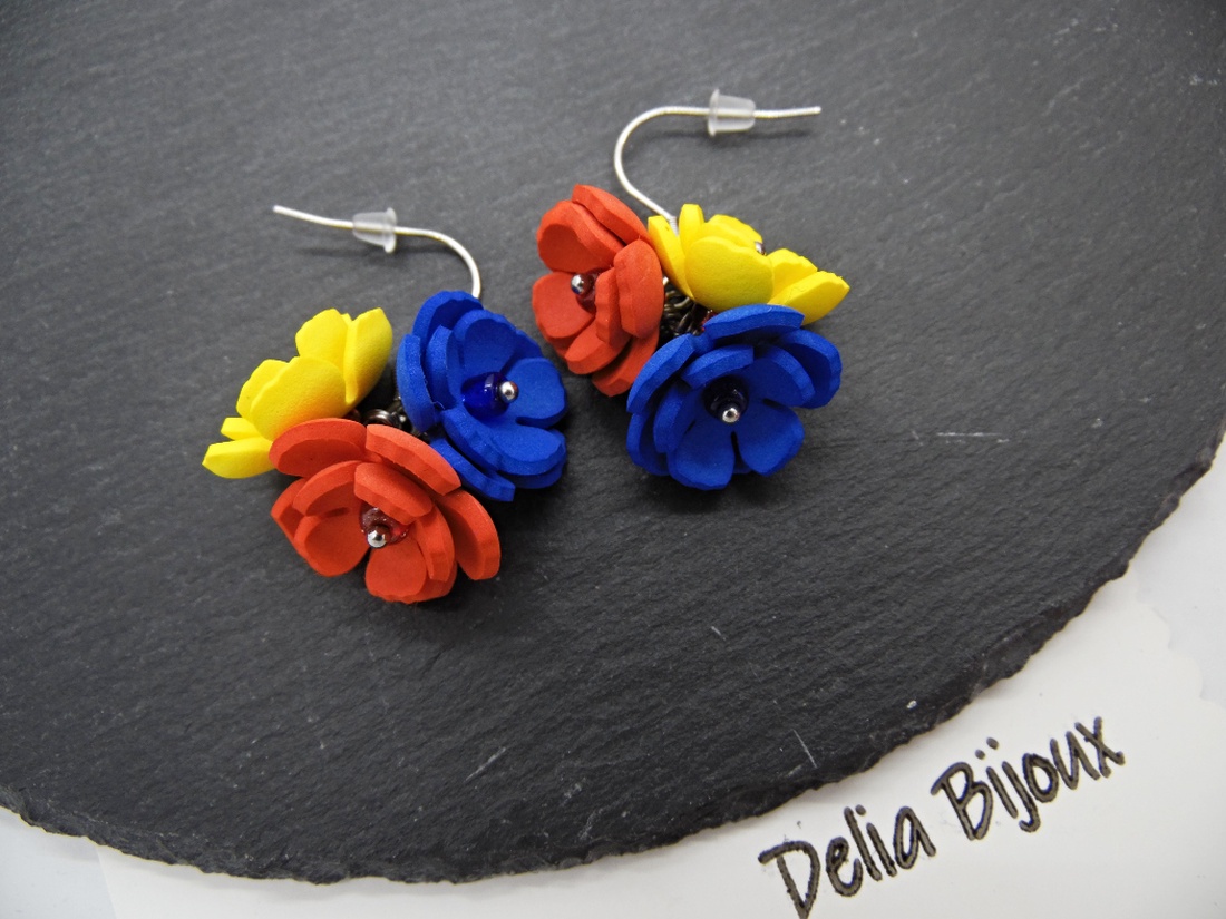 Cercei handmade - flori - Tricolorul Romaniei (cod1347) - bijuterii - cercei - cercei hoops - Artynos.ro