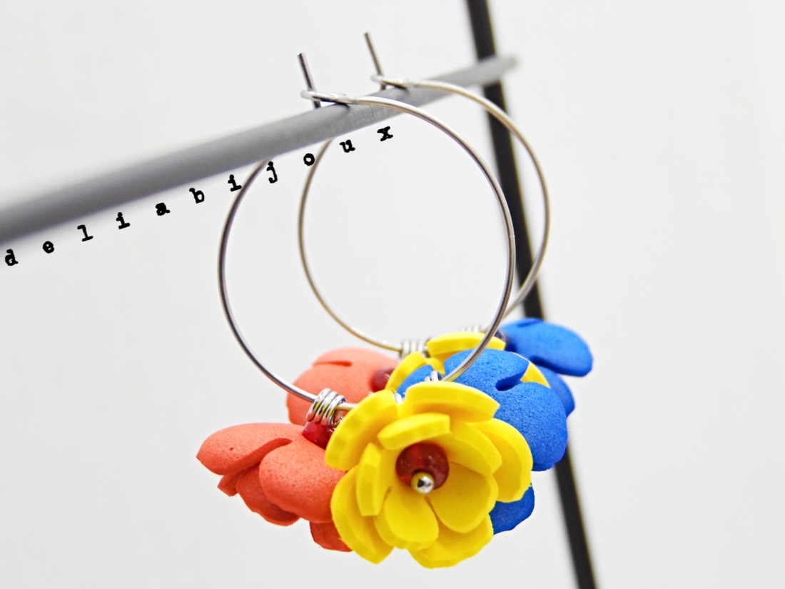 Cercei handmade - flori - Tricolorul Romaniei (cod1348) - bijuterii - cercei - cercei hoops - Artynos.ro