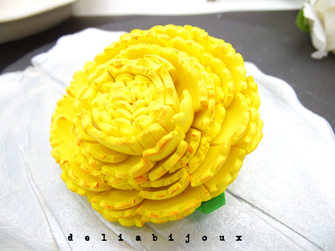 Brosa statement handmade unicat - Martisor - floare (cod957) - bijuterii - broșe - Artynos.ro