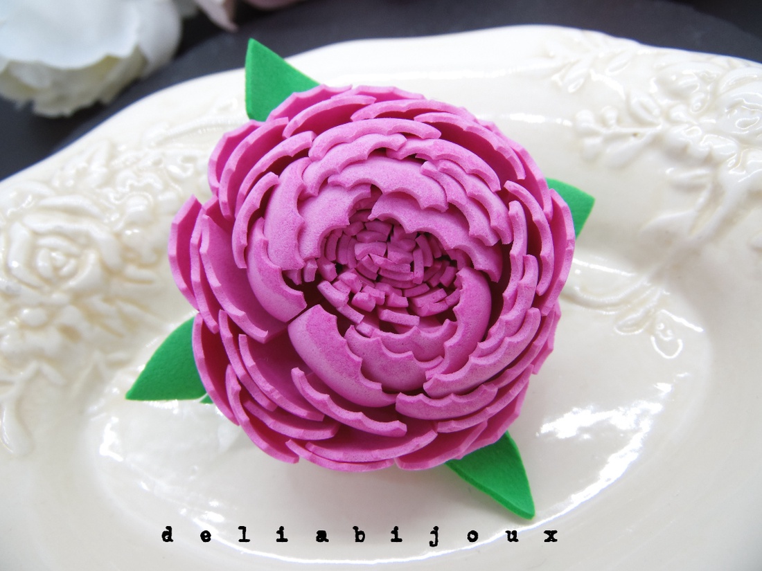 Brosa statement handmade unicat - Martisor - floare (cod953) - bijuterii - broșe - Artynos.ro