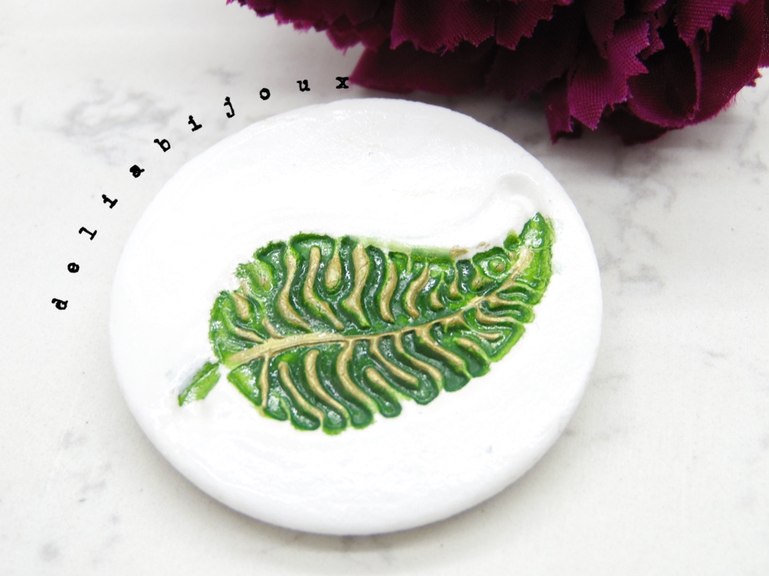 Brosa statement handmade unicat - Martisor (cod927) - bijuterii - broșe - Artynos.ro