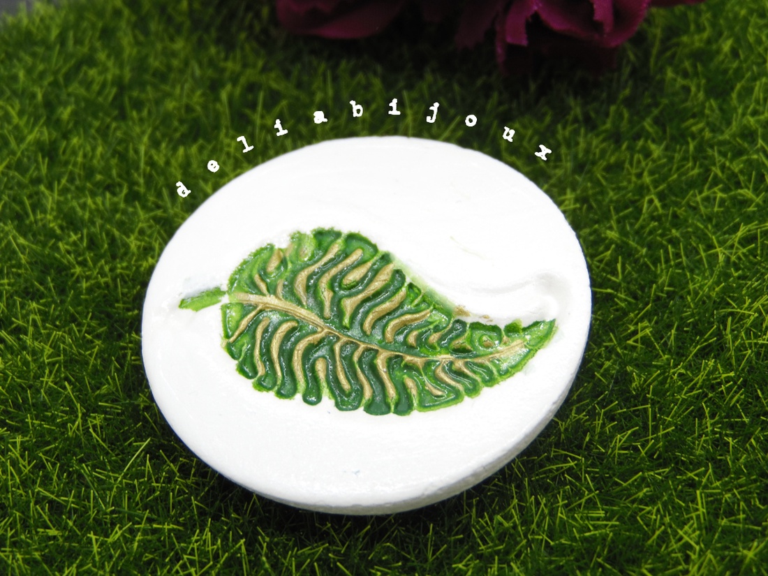 Brosa statement handmade unicat - Martisor (cod927) - bijuterii - broșe - Artynos.ro