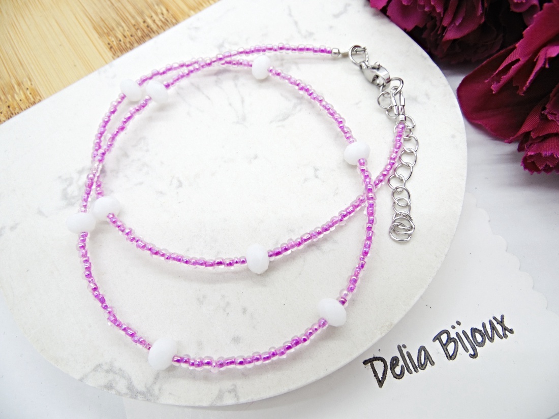 Colier unicat din mărgele de nisip roz și cristale albe fațetate (cod1366) - bijuterii - coliere - coliere din mărgele - Artynos.ro