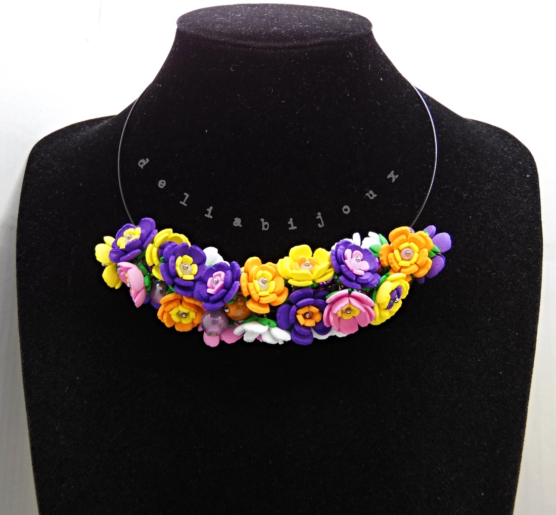 Set bijuterii handmade - flori multicolore colier și cercei (cod1376) - bijuterii - seturi de bijuterii - Artynos.ro