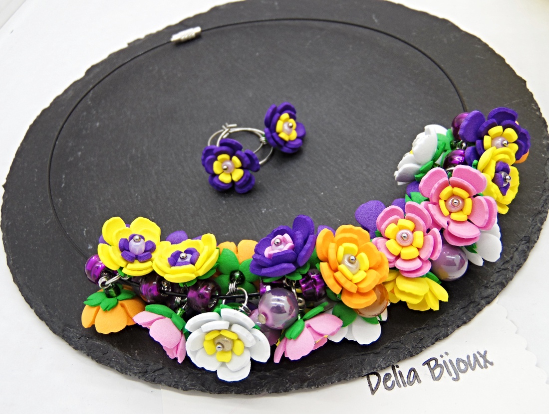 Set bijuterii handmade - flori multicolore colier și cercei (cod1376) - bijuterii - seturi de bijuterii - Artynos.ro