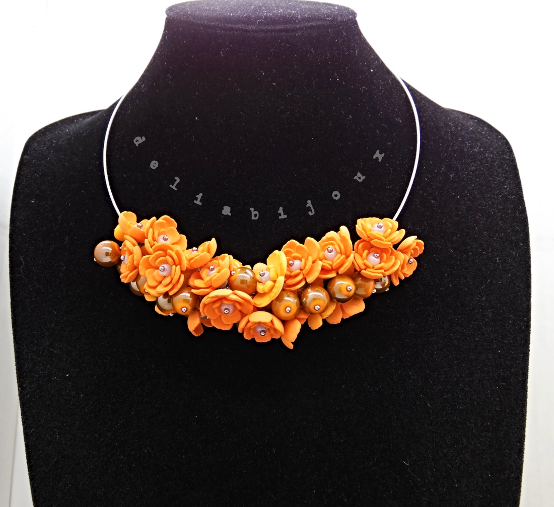 Colier handmade statement cu flori portocalii (cod1379) - bijuterii - coliere - coliere din mărgele - Artynos.ro