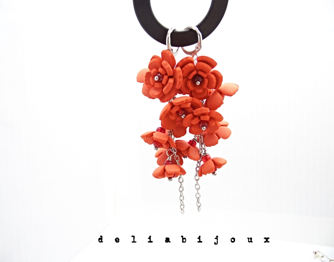 Cercei Handmade unicat cu flori rosii (cod1386) - bijuterii - cercei - cercei hoops - Artynos.ro