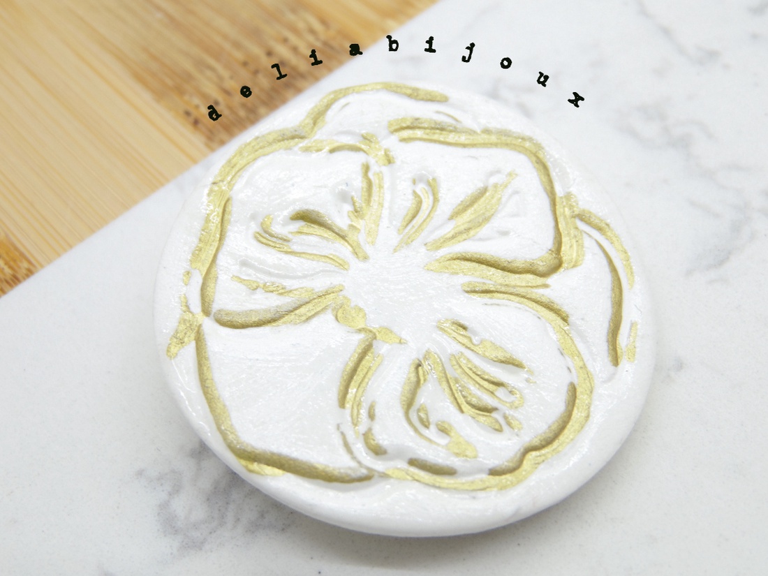 Brosa statement handmade unicat - Martisor (cod932) - bijuterii - broșe - Artynos.ro