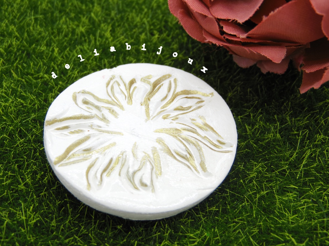 Brosa statement handmade unicat - Martisor (cod958) - bijuterii - broșe - Artynos.ro