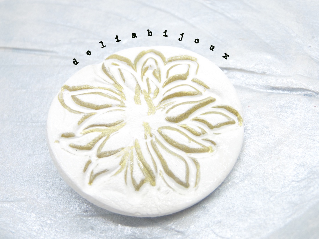 Brosa statement handmade unicat - Martisor (cod959) - bijuterii - broșe - Artynos.ro