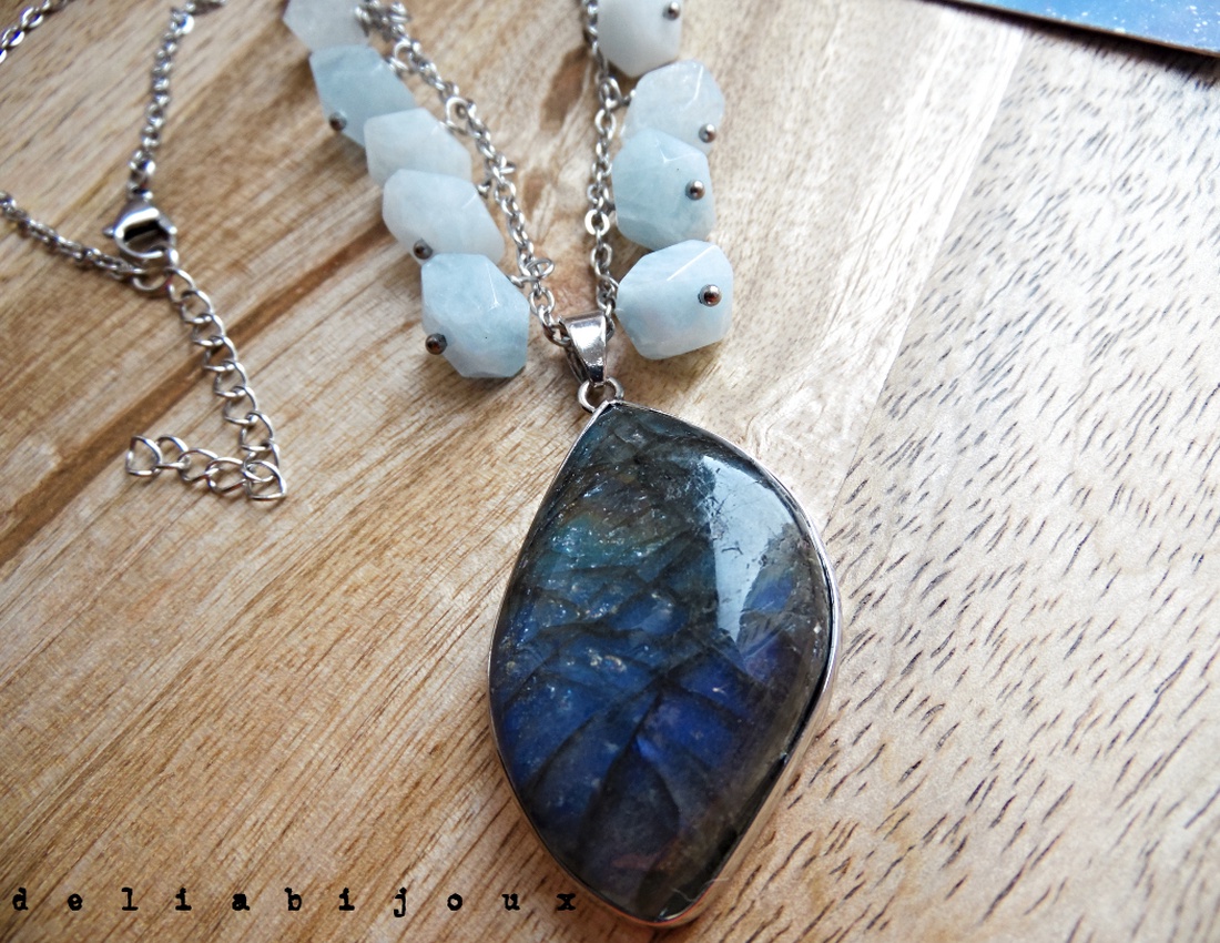 Colier handmade pietre naturale acvamarin și pandantiv labradorit (cod1423) - bijuterii - coliere - coliere cu pandative - Artynos.ro