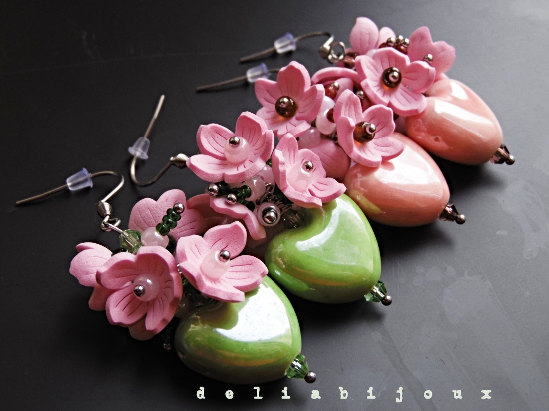 Cercei Sakura Bloom Heart Roz Delicat și Verde Vibrant (cod1428) - bijuterii - cercei - cercei din mărgele - Artynos.ro