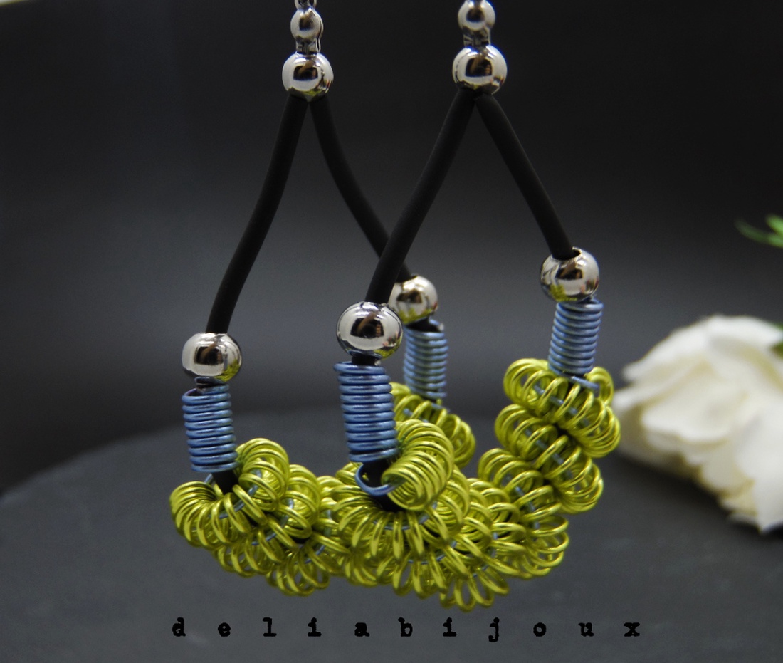 Cercei statement handmade - sarma de aluminiu (cod880) - bijuterii - cercei - cercei lungi - Artynos.ro