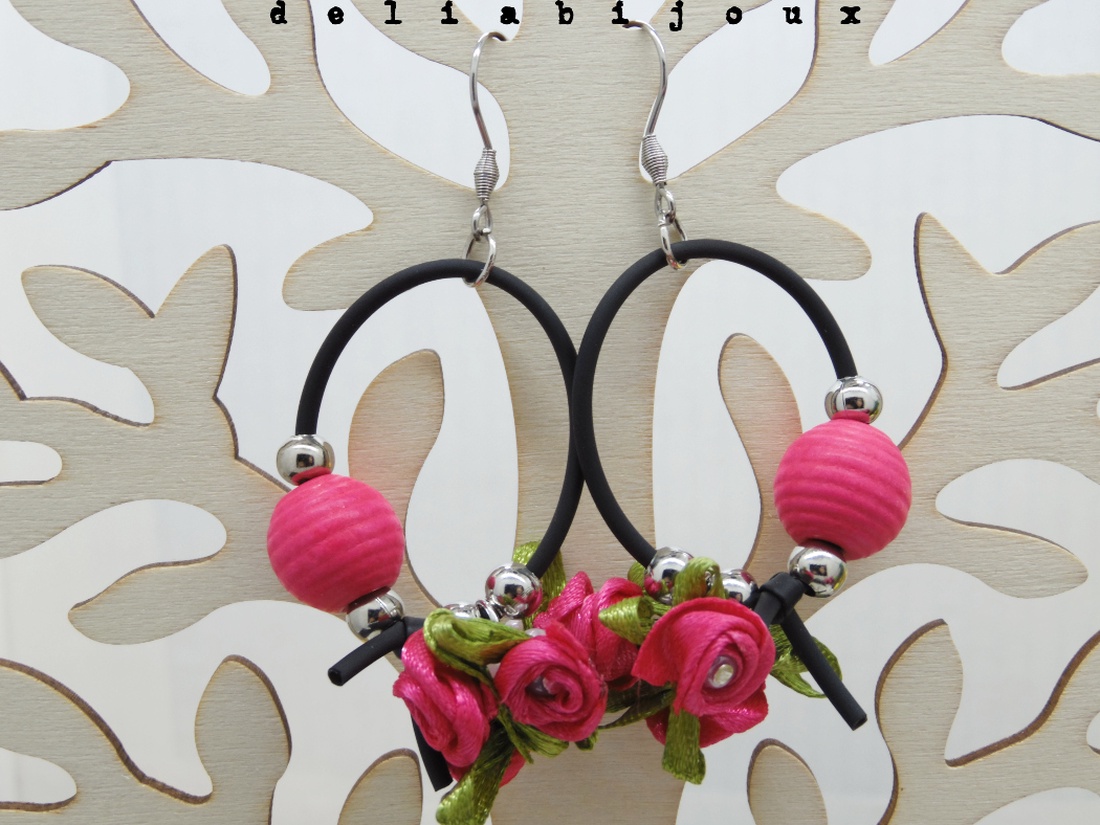 Cercei handmade statement unicat -flori - satin si lemn (cod1031) - bijuterii - cercei - cercei din lemn - Artynos.ro