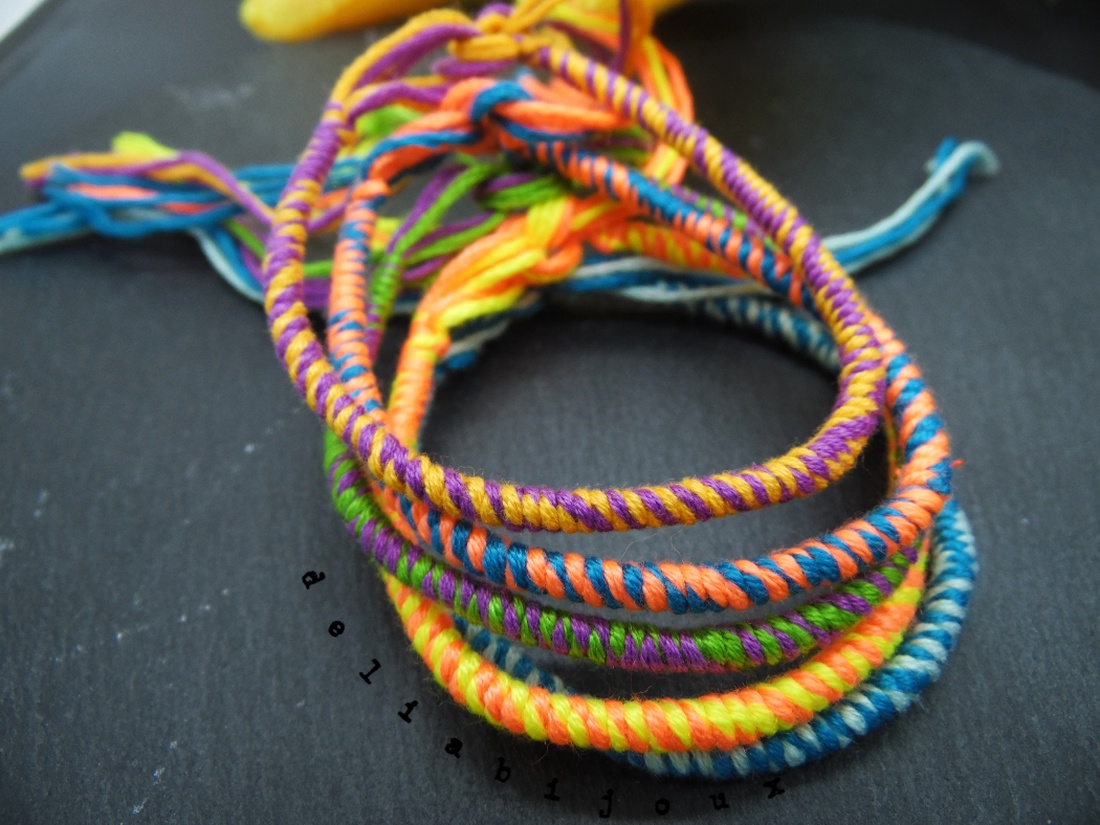 Set Brățări Prieteniei Handmade � 5 Brățări Colorate din Ață de Bumbac (cod1081) - bijuterii - brățări - brățări împletite - Artynos.ro