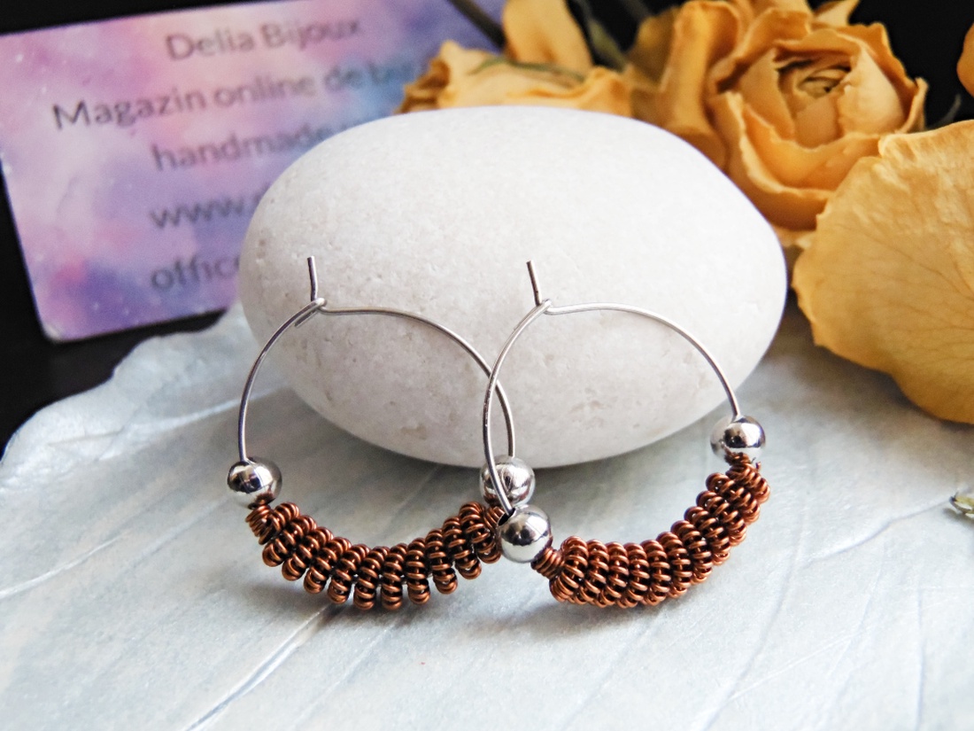 Cercei handmade tip hoop, eleganți și moderni, realizați manual din sârmă de cupru non-tarnish (cod1433) - bijuterii - cercei - cercei hoops - Artynos.ro