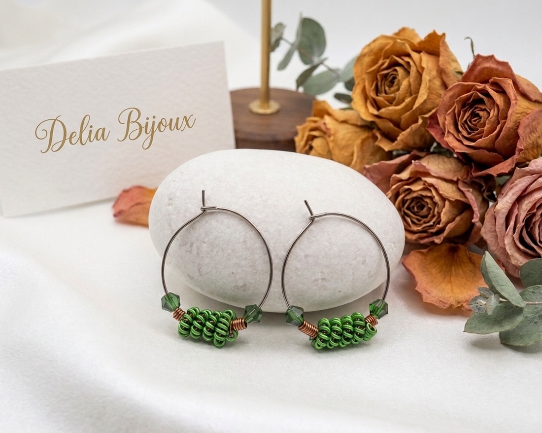 Cercei handmade hoop din cupru non-tarnish și aluminiu verde, pe bază din inox (cod1431) - bijuterii - cercei - cercei hoops - Artynos.ro