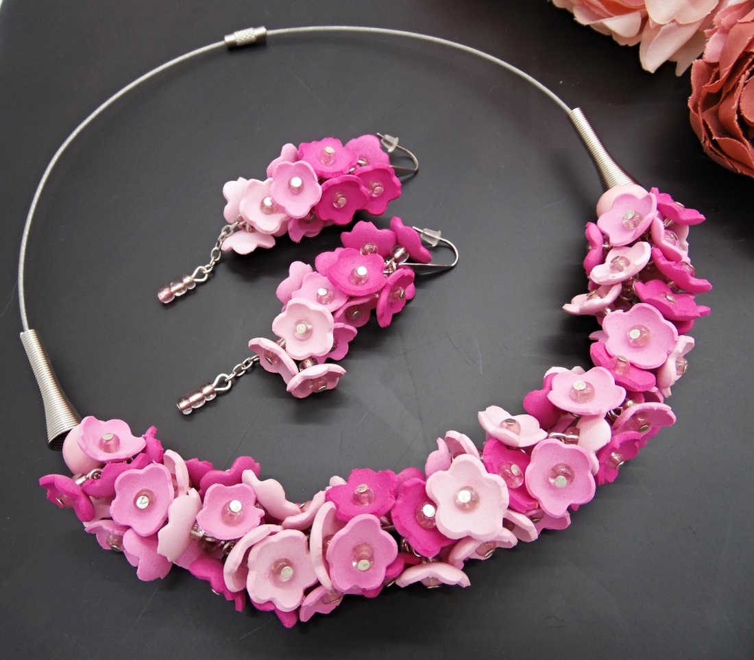 Set Bijuterii Pink Blossom Colier la baza gâtului și Cercei (cod1462) - bijuterii - seturi de bijuterii - Artynos.ro