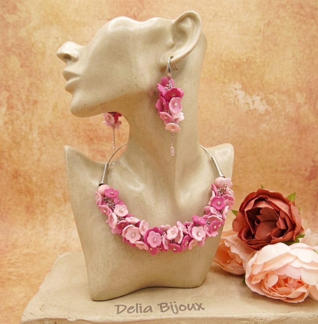 Set Bijuterii Pink Blossom Colier la baza gâtului și Cercei (cod1462) - bijuterii - seturi de bijuterii - Artynos.ro