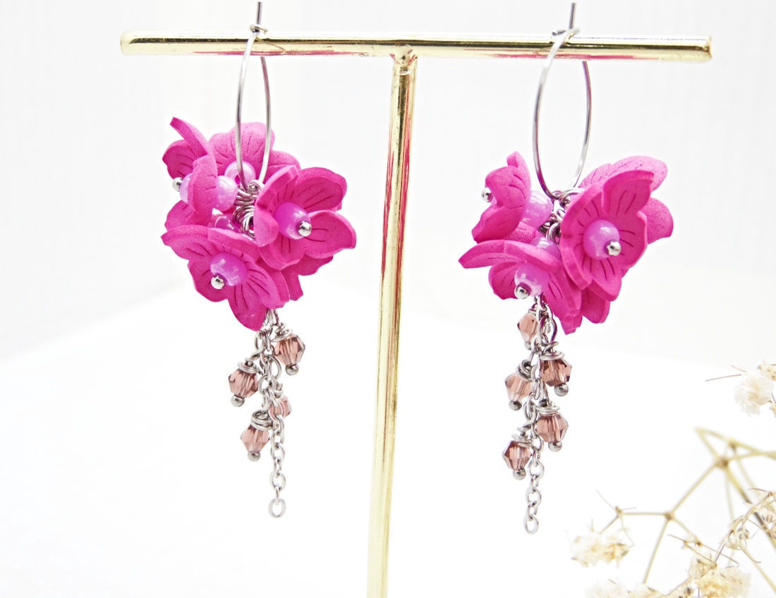 Cercei Statement Fucsia Bloom Flori Handmade din Foamiran și Cristale (cod1467) - bijuterii - cercei - cercei lungi - Artynos.ro