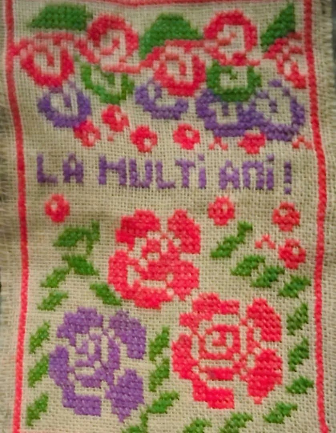 Tablou decorativ cusut pe iuta - casă & stil de viață - accesorii pentru decorat casa - ornamente - Artynos.ro Tablou decorativ cusut pe iuta - casă & stil de viață - accesorii pentru decorat casa - ornamente - Artynos.ro