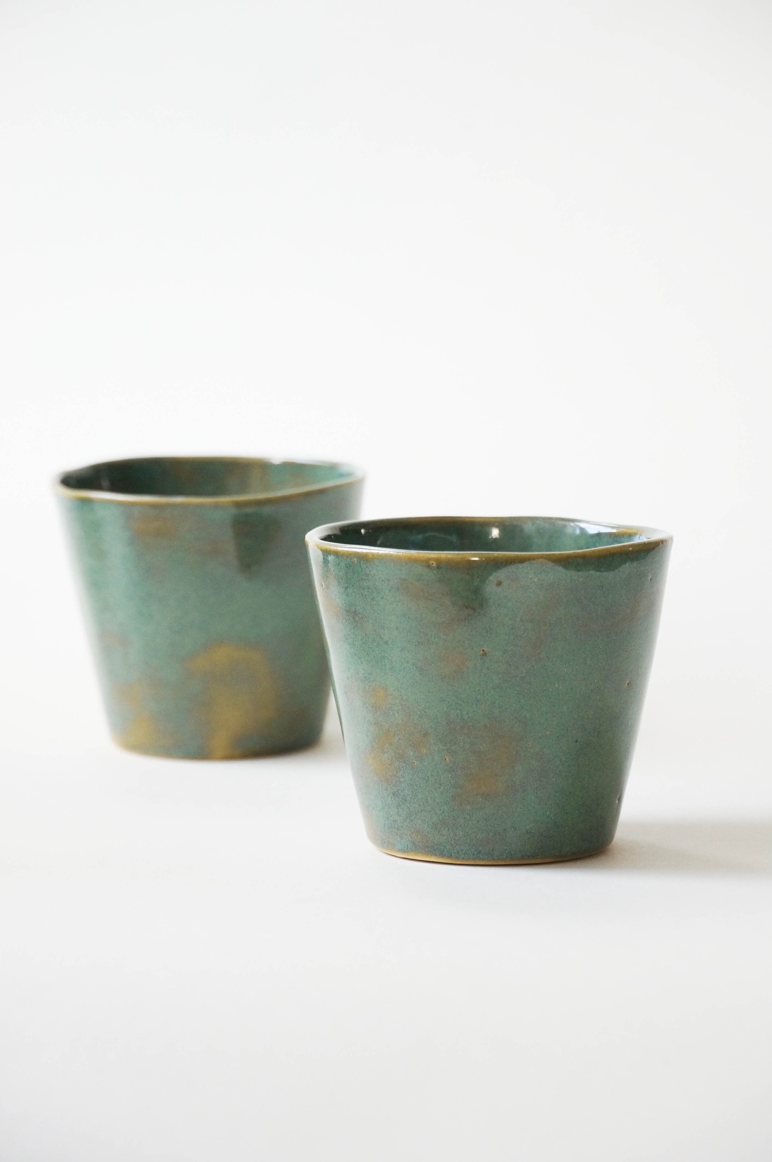 Set cani din ceramica  - casă & stil de viață - echipamente de bucătărie - accesorii de servire - căni - Artynos.ro