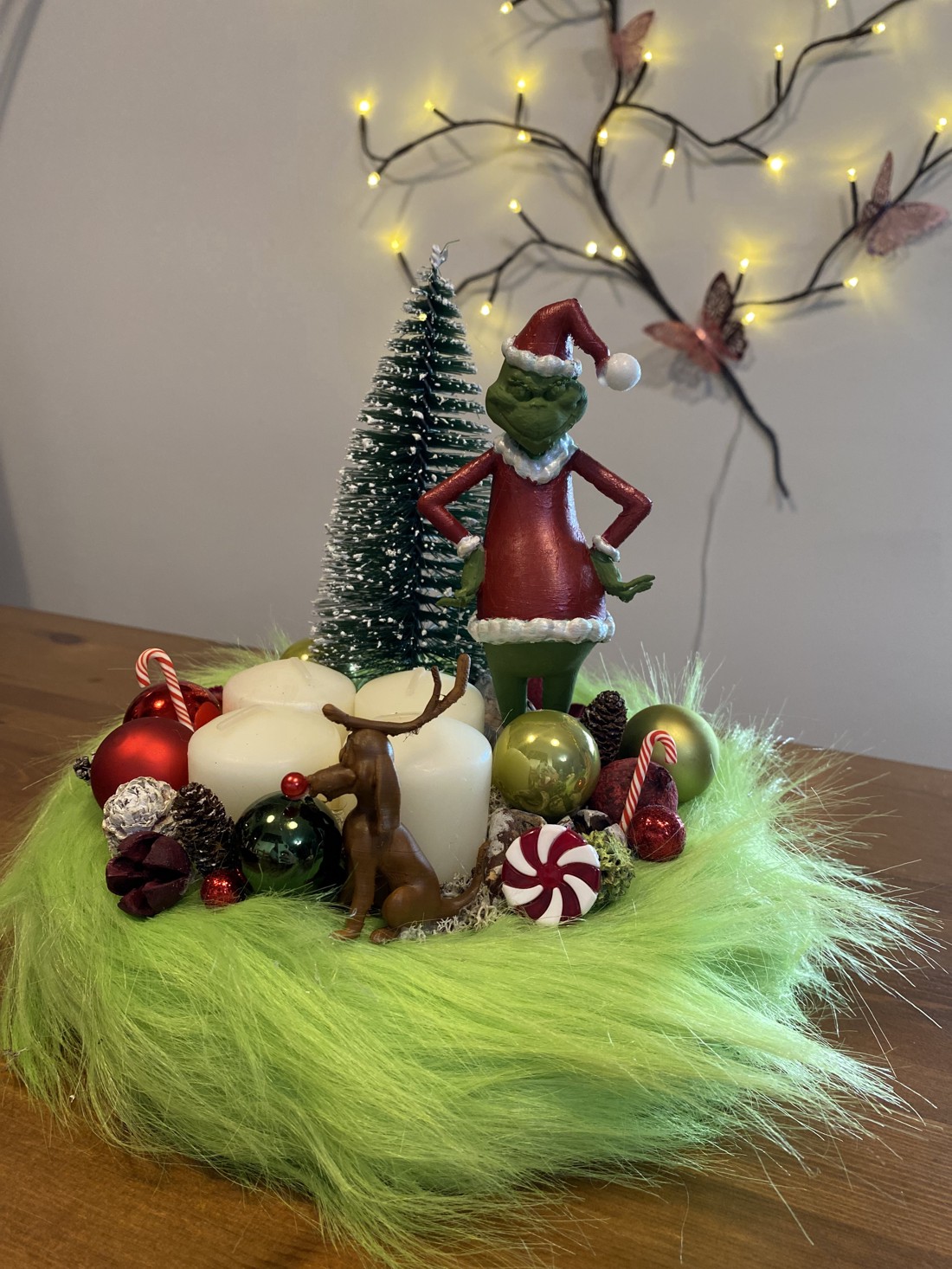Decorațiune de Crăciun Grinch pentru masa de Advent  -  - Artynos.ro