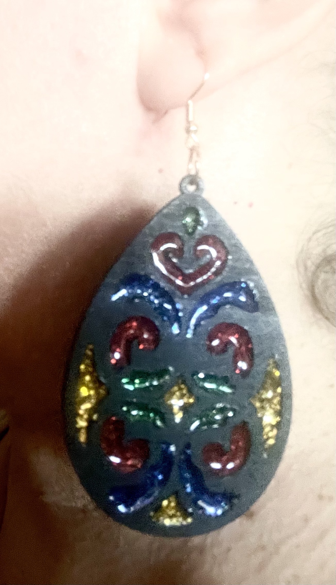 Cercei din rășină colorați, efect vitraliu � handmade, ușori - bijuterii - cercei - cercei din lemn - Artynos.ro