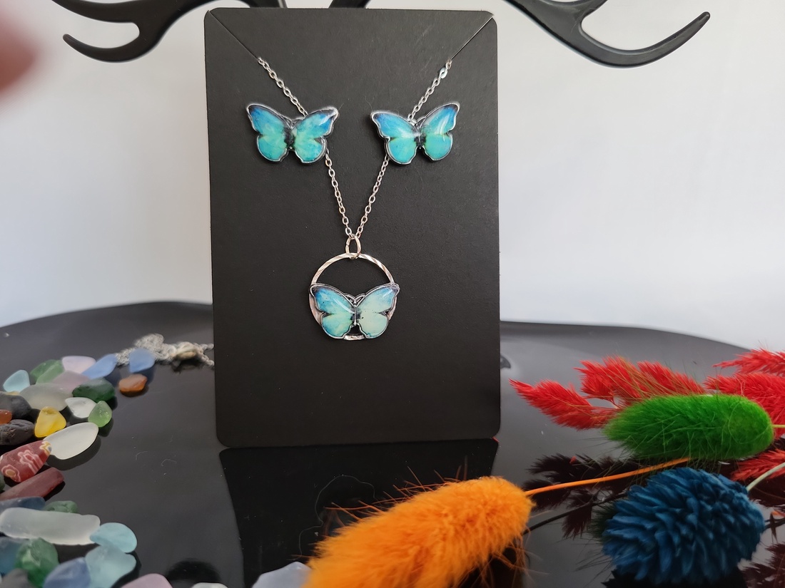 Set cercei si pandantiv - bijuterii - seturi de bijuterii - Artynos.ro