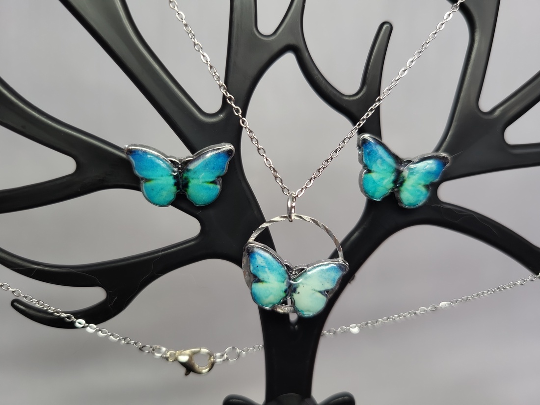 Set cercei si pandantiv - bijuterii - seturi de bijuterii - Artynos.ro