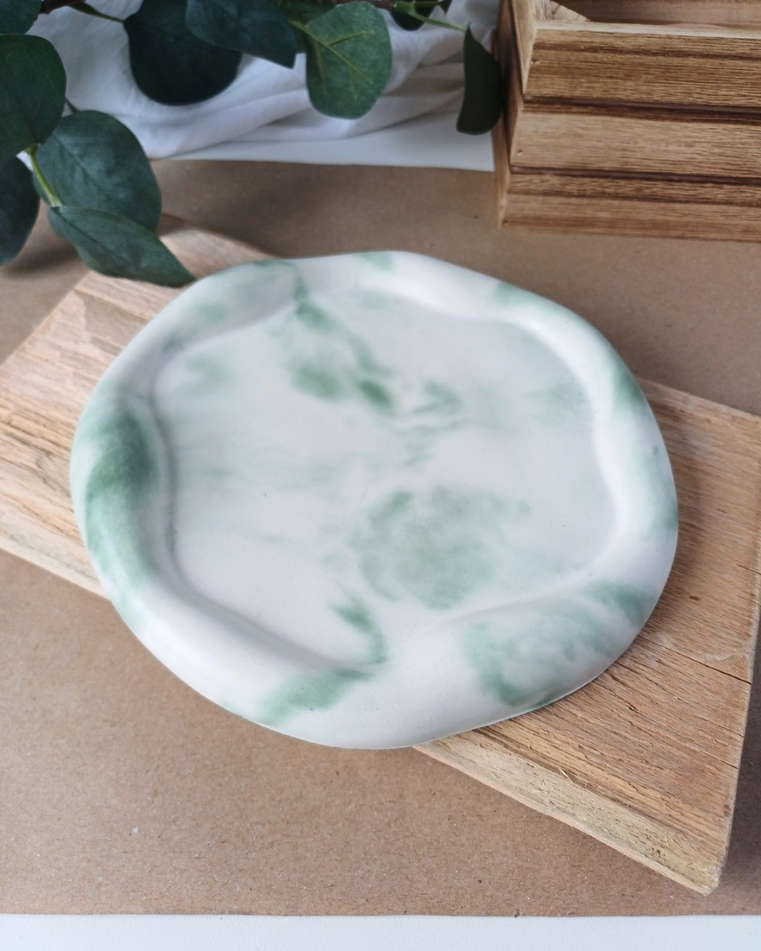Tavă decorativă din beton Round Cloud - casă & stil de viață - accesorii pentru decorat casa - decorațiuni de masă și decorațiuni pentru rafturi  - boluri din ceramică, boluri decorative - Artynos.ro