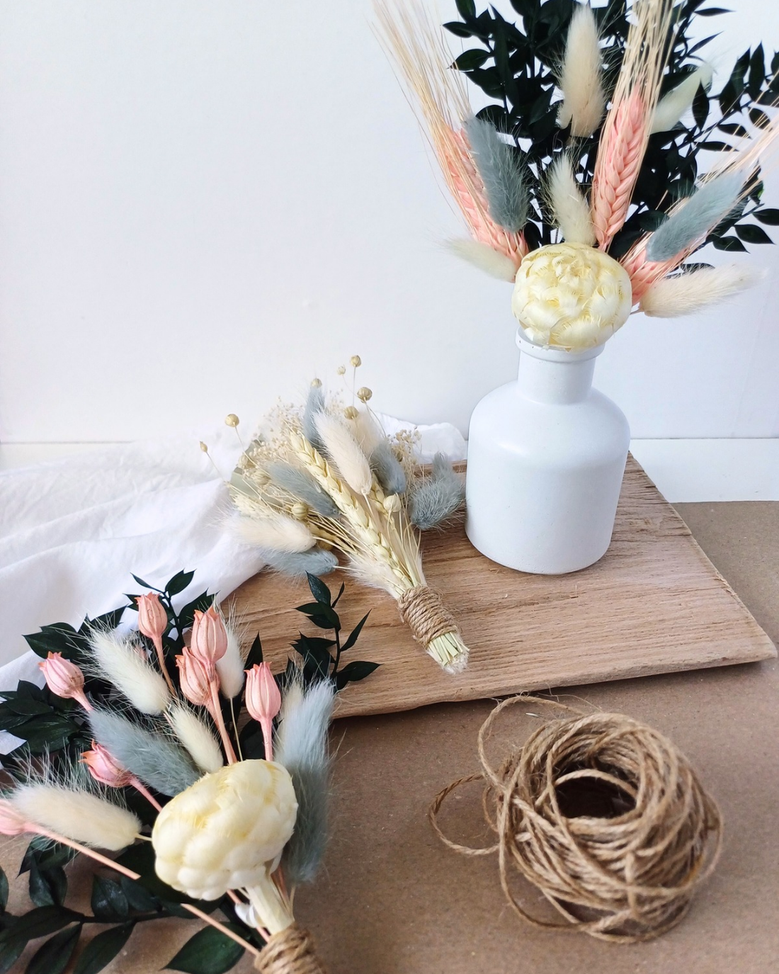 Vază decorativă din beton Rustic - casă & stil de viață - accesorii pentru decorat casa - suport de flori - accesorii florale - Artynos.ro Vază decorativă din beton Rustic - casă & stil de viață - accesorii pentru decorat casa - suport de flori - accesorii florale - Artynos.ro