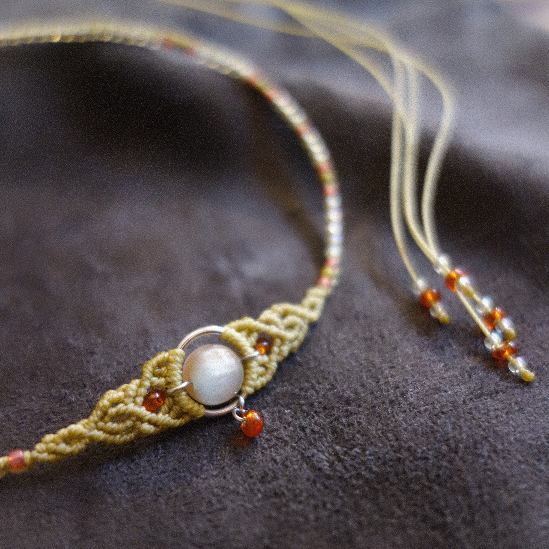 Colier Verde Olive - bijuterii - coliere - chockere - Artynos.ro