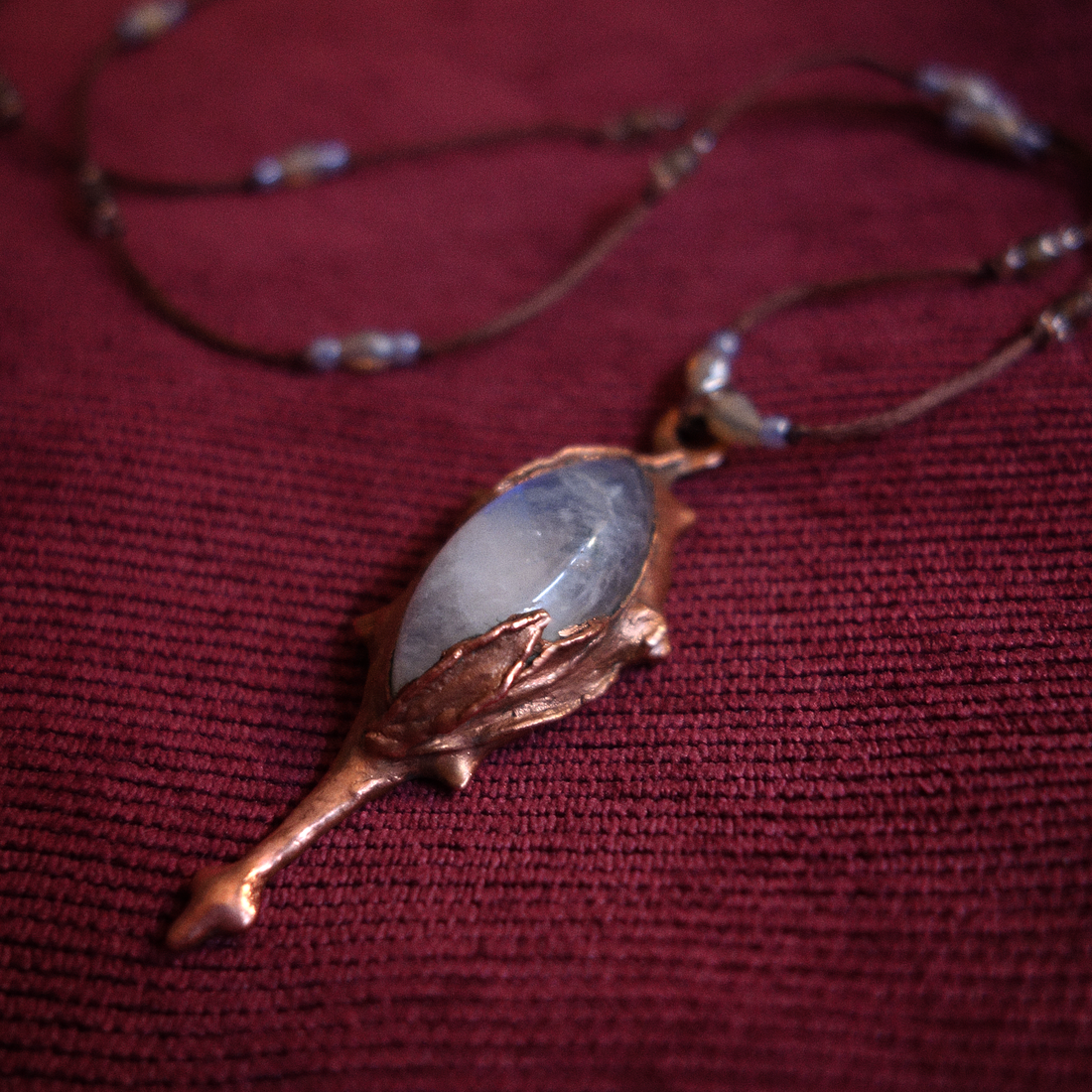 Colier Piatra Lunii - bijuterii - coliere - coliere cu pandative - Artynos.ro