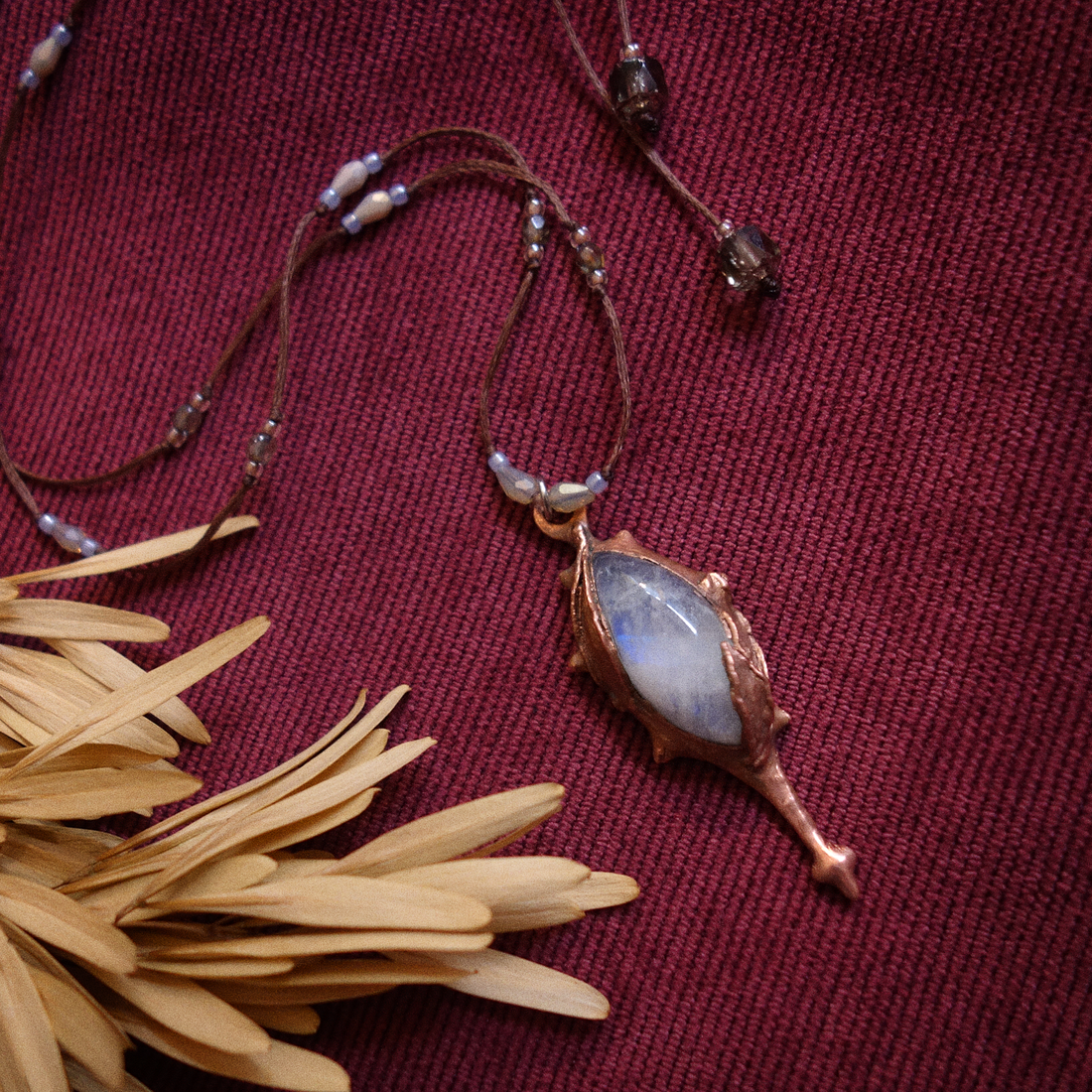 Colier Piatra Lunii - bijuterii - coliere - coliere cu pandative - Artynos.ro
