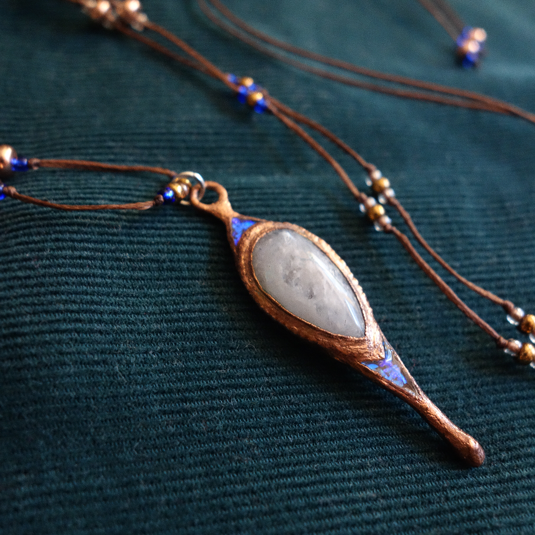 Colier Piatra Lunii - bijuterii - coliere - coliere cu pandative - Artynos.ro