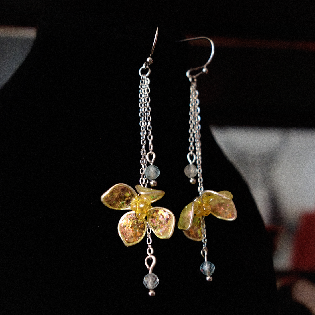 Cercei florali cu Acvamarin - bijuterii - cercei - cercei lungi - Artynos.ro