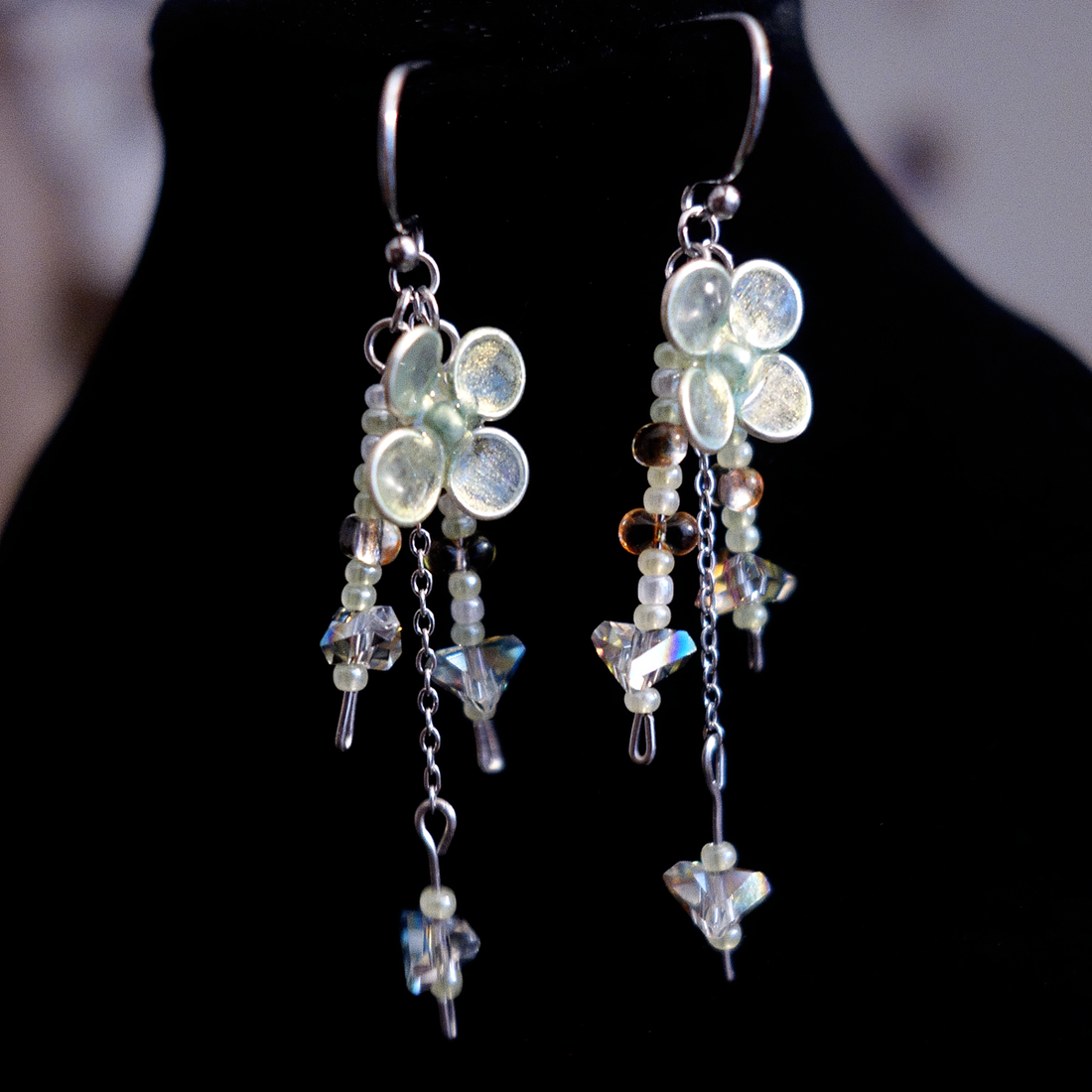 Cercei florali Mentă - bijuterii - cercei - cercei lungi - Artynos.ro