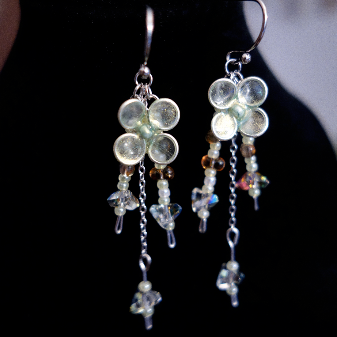 Cercei florali Mentă - bijuterii - cercei - cercei lungi - Artynos.ro