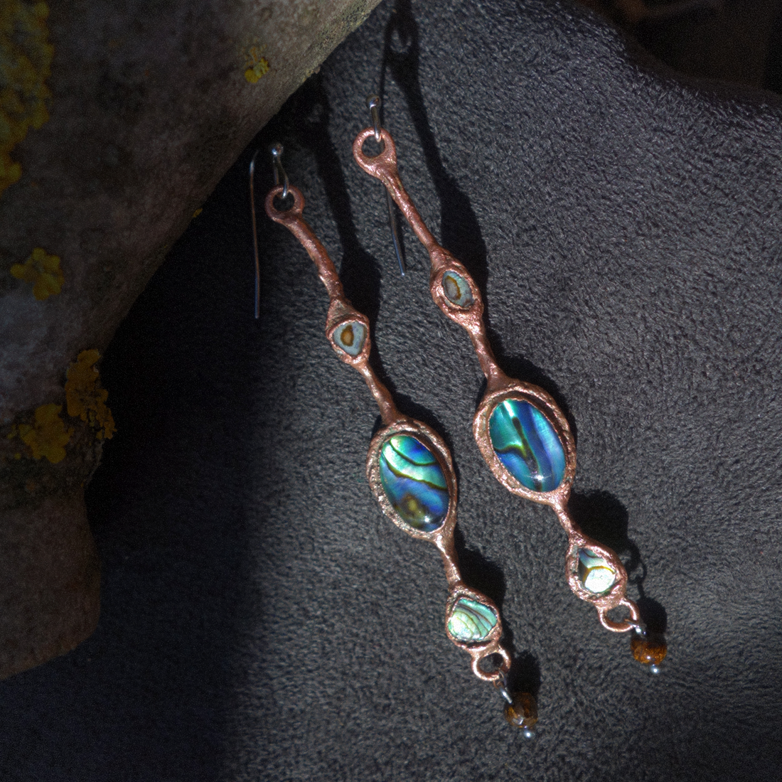 Cercei cupru Mother of Pearl - bijuterii - cercei - cercei lungi - Artynos.ro