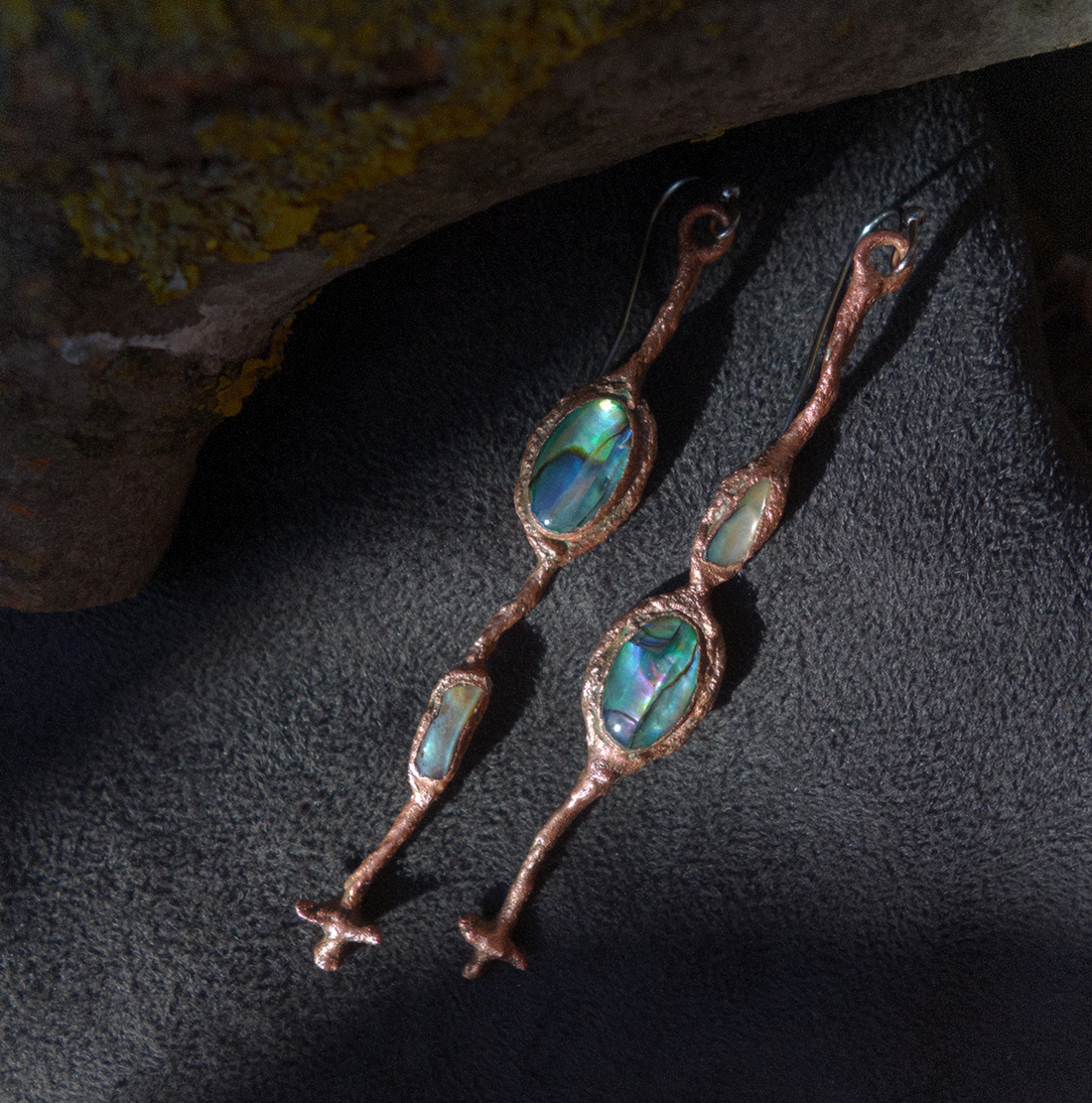 Cercei cupru Mother of Pearl - bijuterii - cercei - cercei lungi - Artynos.ro