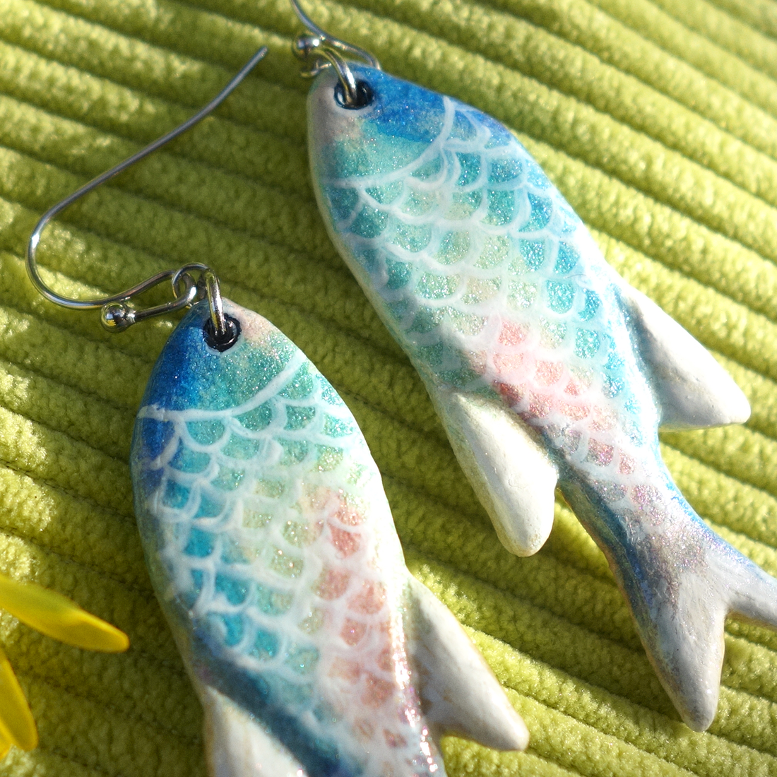 Cercei Peștișori - bijuterii - cercei - cercei cu figurine - Artynos.ro